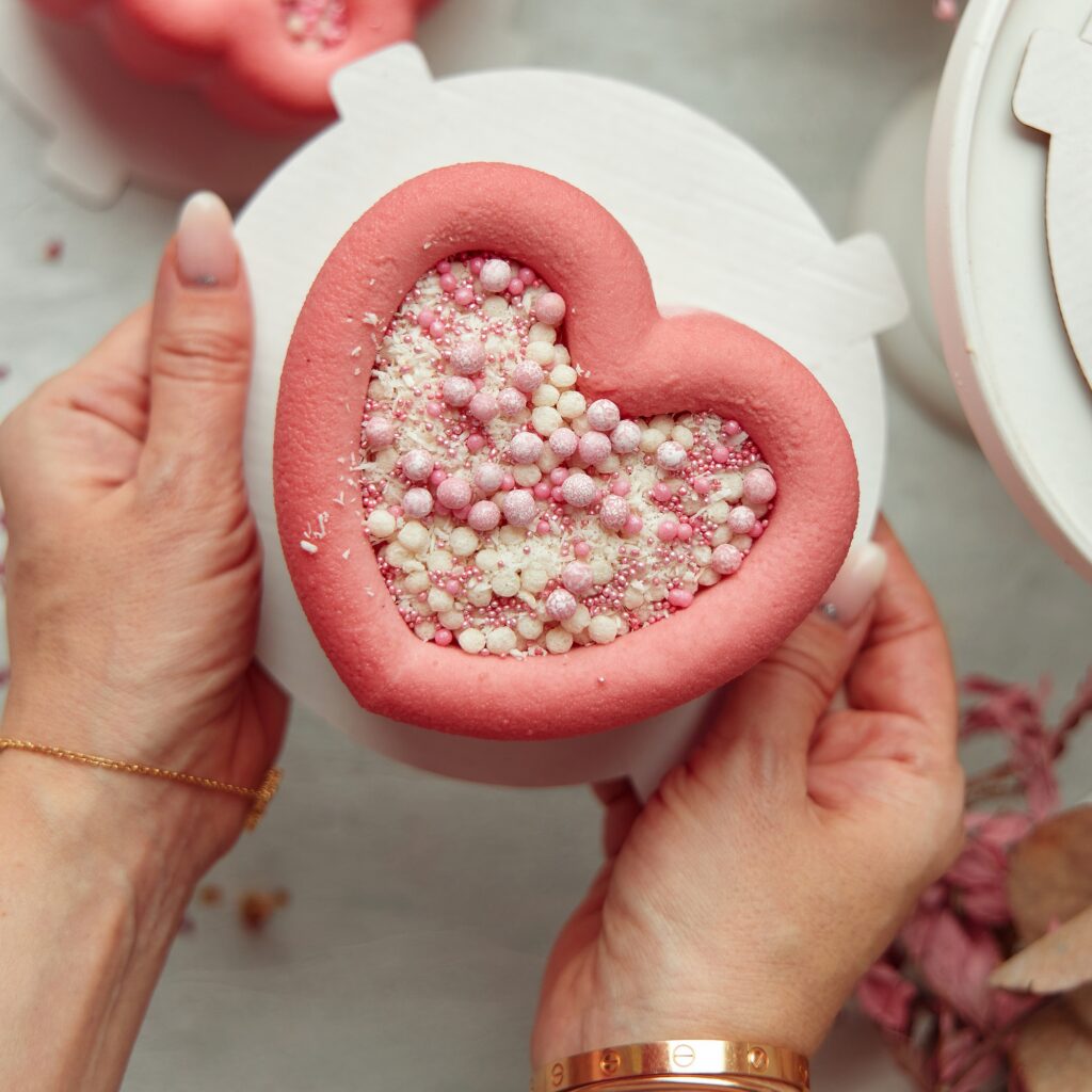 хрустящий слой с миндалём и вафельной крошкой