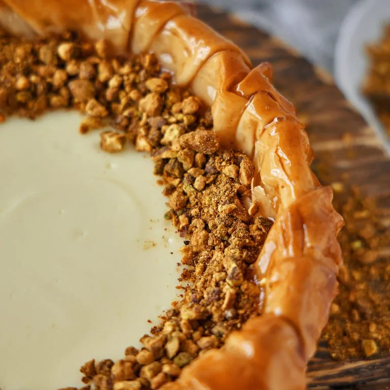 BAKLAVA CHEESECAKE